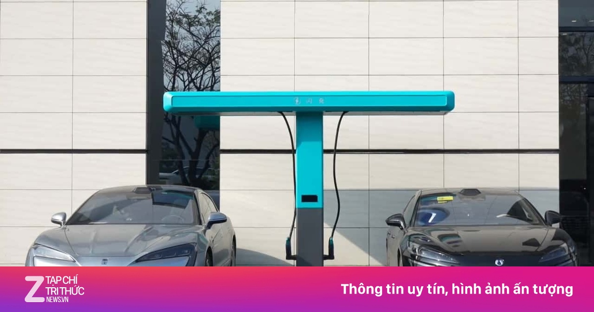Sạc siêu nhanh BYD gây tranh cãi vì nhiệt độ pin vượt 76°C