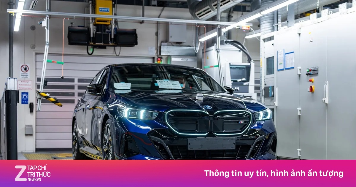 BMW tăng tốc sản xuất xe điện