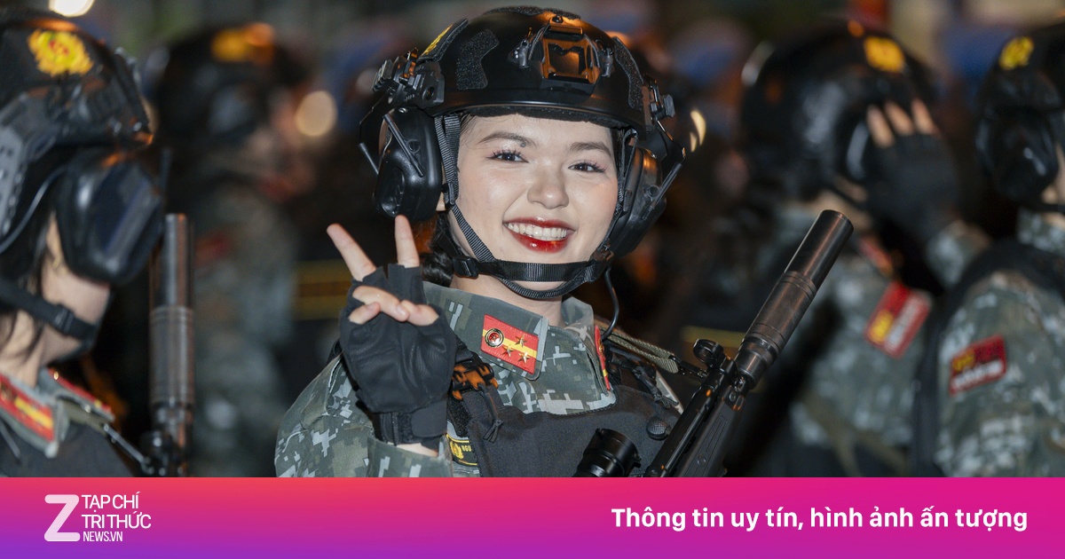 Đặt phòng khách sạn trước 1 tháng để xem tổng hợp luyện diễu binh 30/4