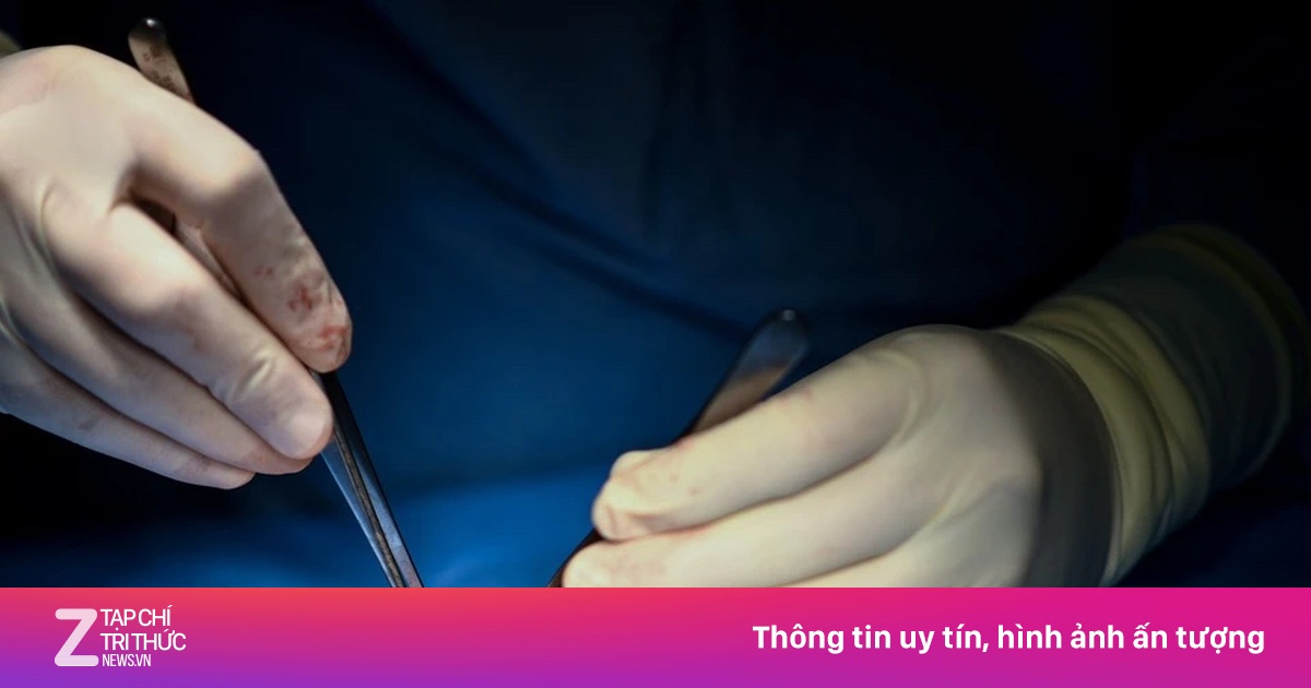 Cô gái 28 tuổi nguy kịch trong bàn phẫu thuật nâng mũi