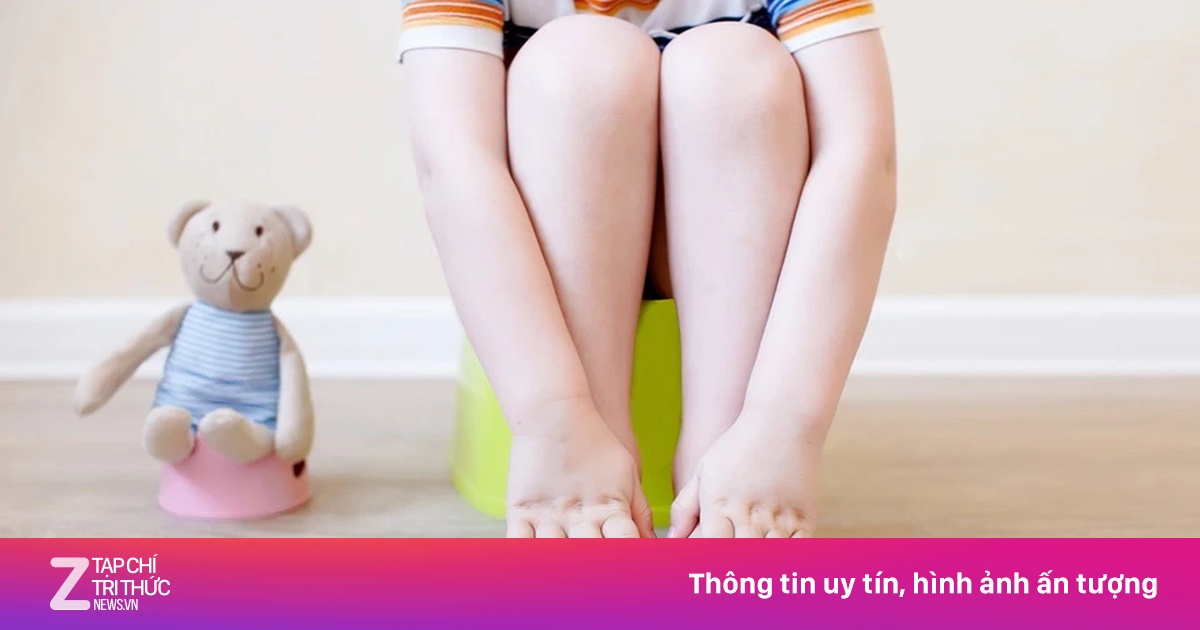 Vì sao trẻ ăn nhiều rau, uống đủ nước nhưng vẫn táo bón?