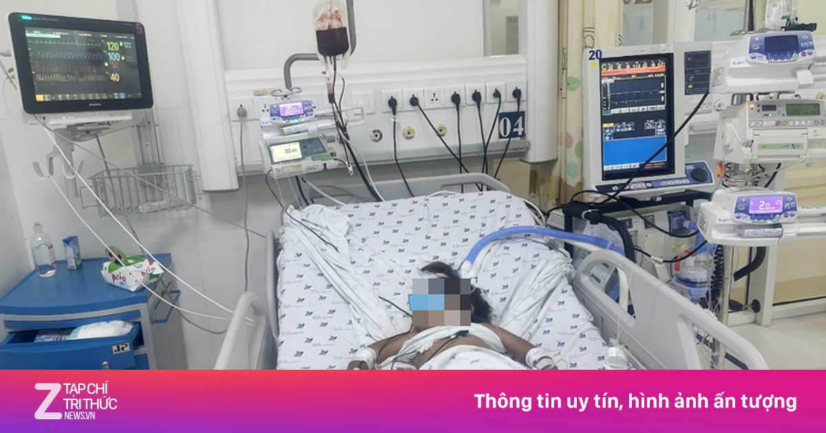 Bé gái 5 tuổi ở TP.HCM nhập viện vì sốc sốt xuất huyết nặng