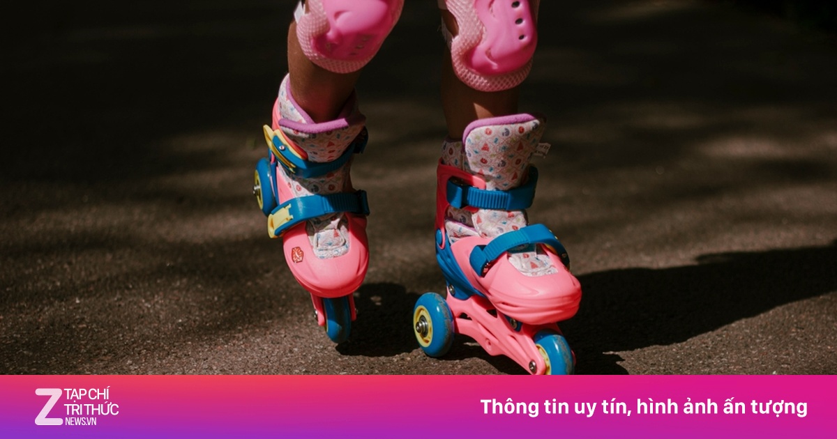 Bé gái 11 tuổi gãy cột sống cổ suốt 2 năm không hay biết