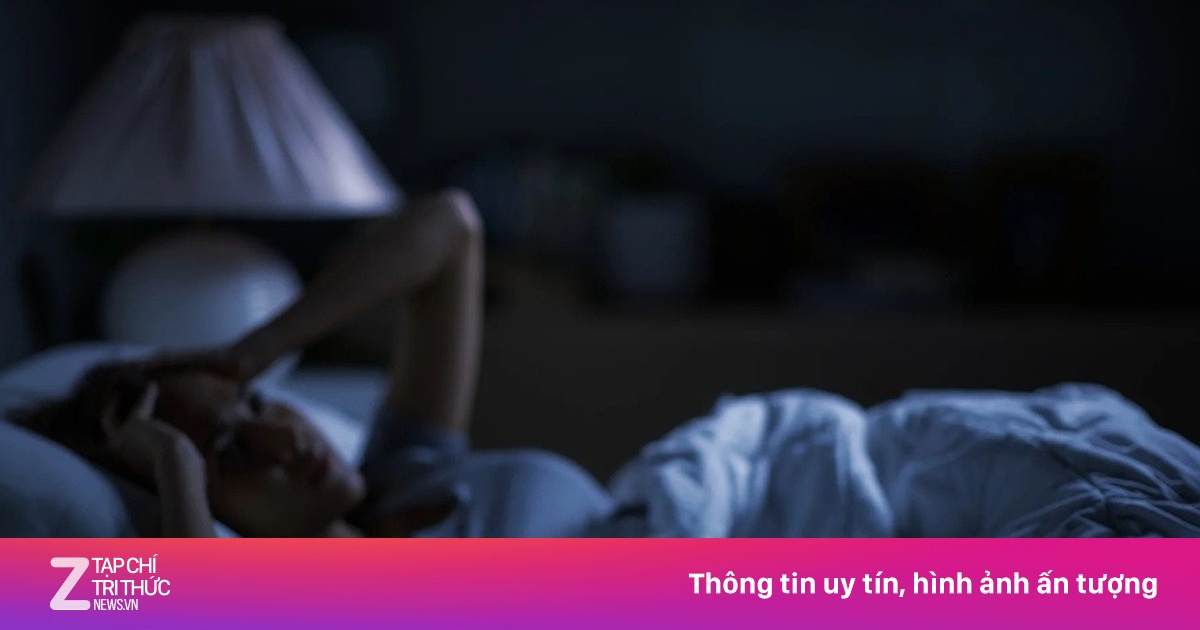 Giải mã tình trạng thức giấc giữa đêm và khó ngủ lại