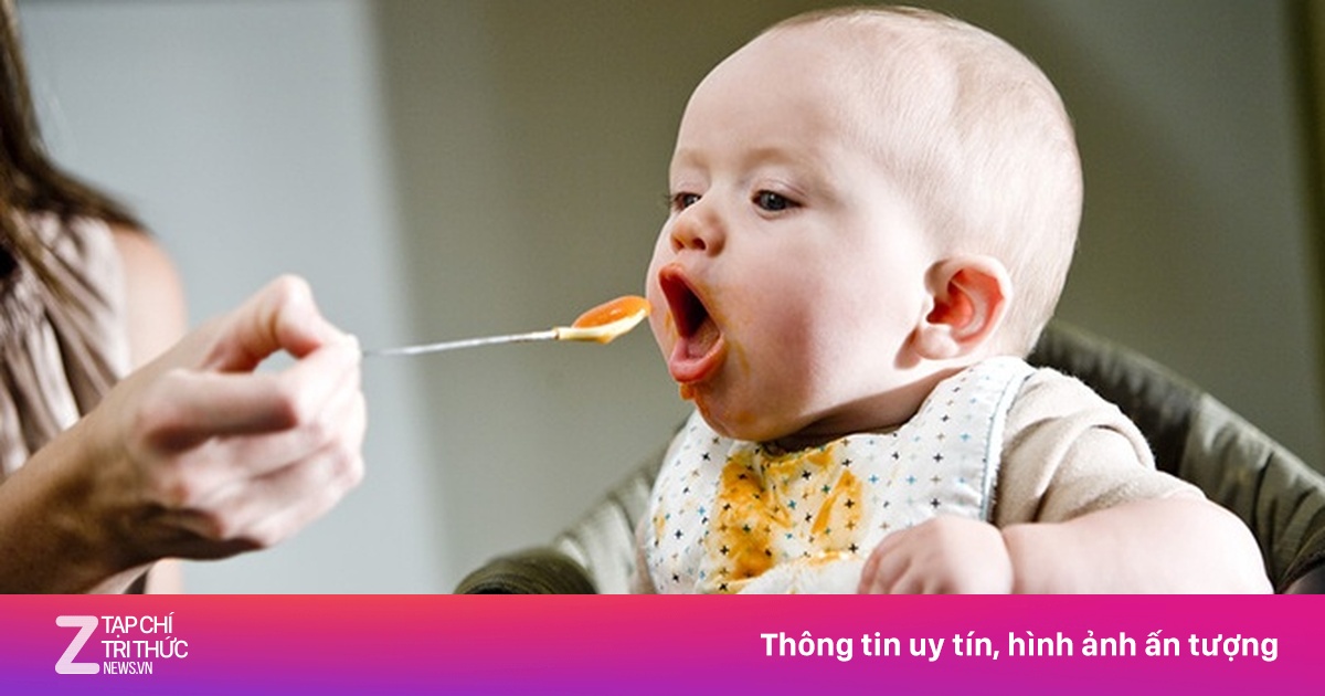 Cách ăn dặm cho bé theo từng giai đoạn phát triển