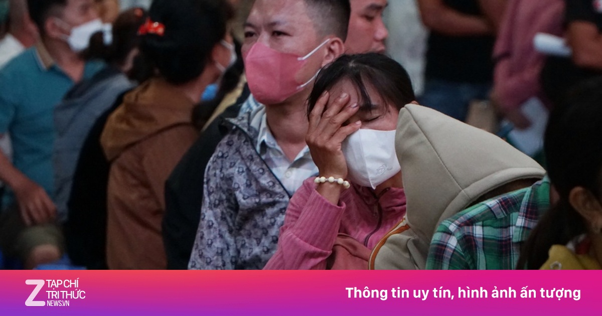 Bệnh viện TP.HCM xin lỗi vì để bệnh nhân chờ hàng giờ mới phát thuốc