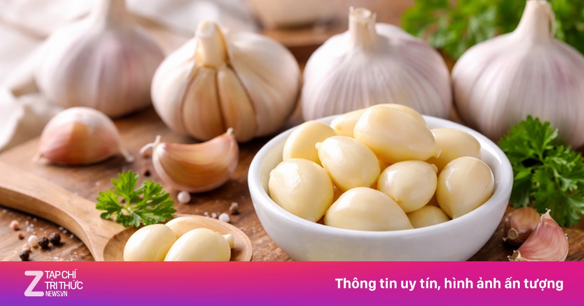 Ăn tỏi sống mỗi ngày: Lợi ích sức khỏe bất ngờ và những lưu ý quan trọng