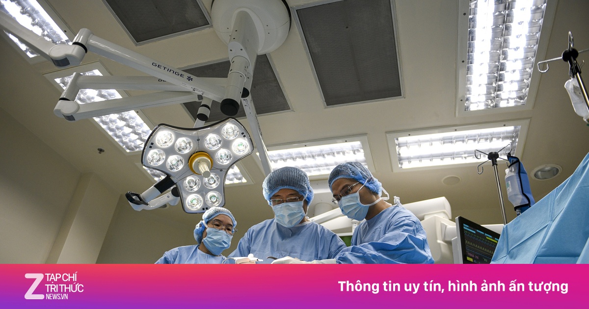 Phẫu thuật robot tại Việt Nam: Vì sao bệnh nhân vẫn phải chờ đợi?