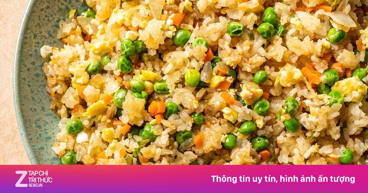 Cơm chiên Dương Châu nghi gây ngộ độc cho 63 học sinh ở Cà Mau