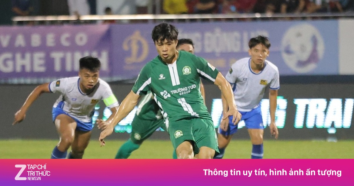 Công Phượng nhìn Văn Lâm, Hoàng Đức lên V.League sớm