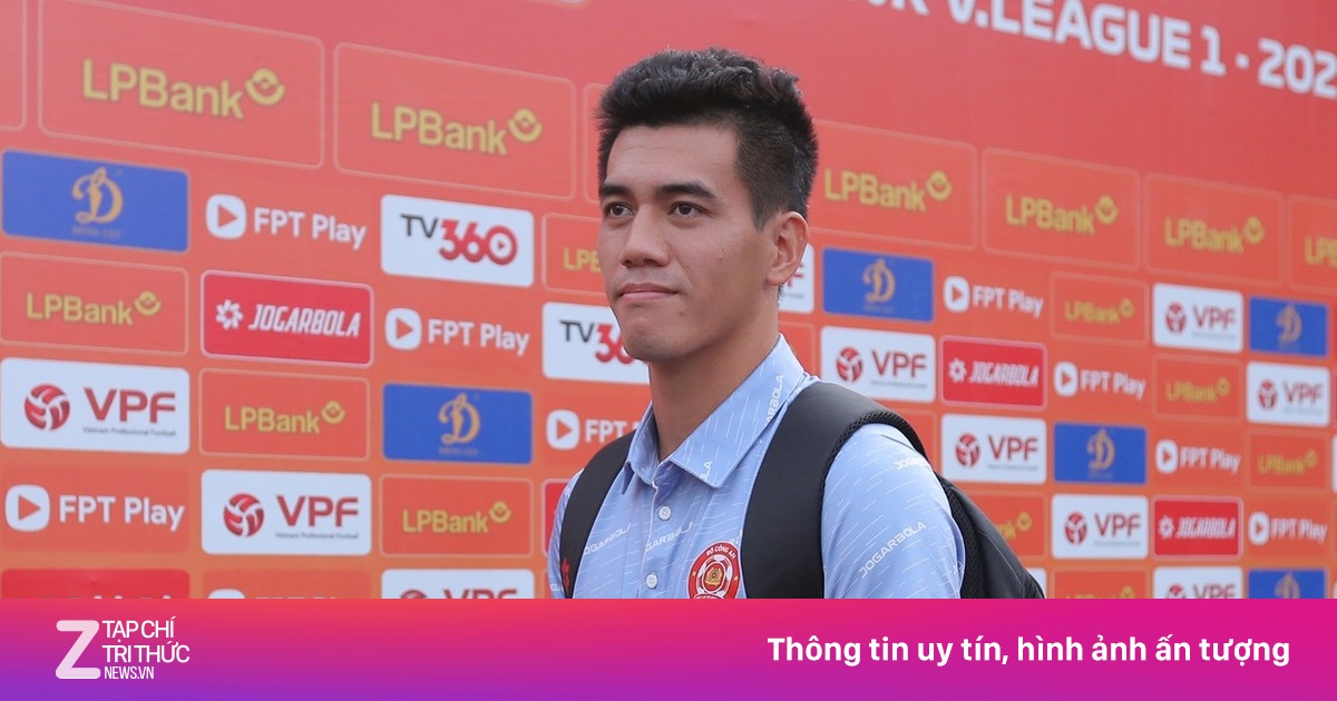 Tiến Linh trước sức ép mang tên Xuân Son