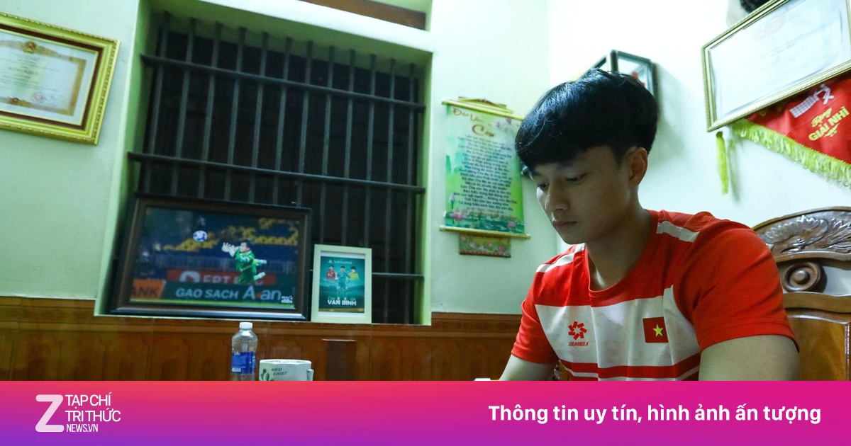 Cao Văn Bình không áp lực khi dự bị cho Trung Kiên