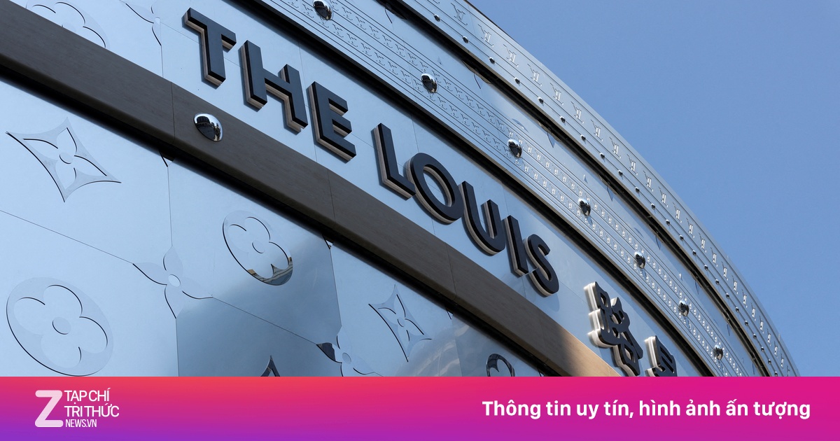 'Ông trùm' hàng xa xỉ vẫn đặt cược vào Trung Quốc