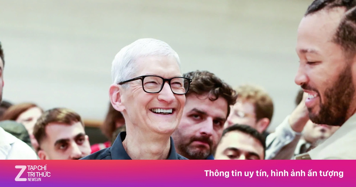 CEO Apple bị giảm thu nhập