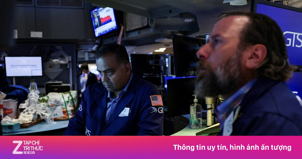 Chứng khoán toàn cầu chao đảo khi Mỹ - Israel tấn công Iran