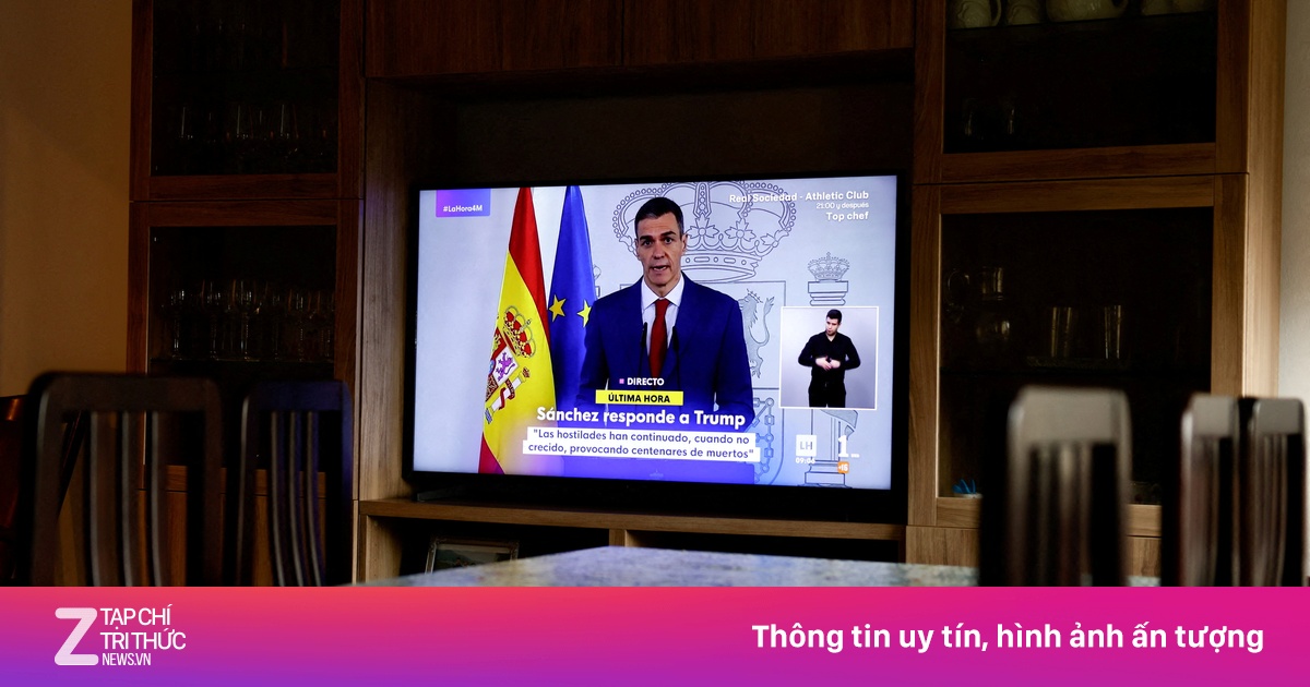 Thủ tướng Tây Ban Nha trở thành tâm điểm vì dám... 'bật' lại ông Trump