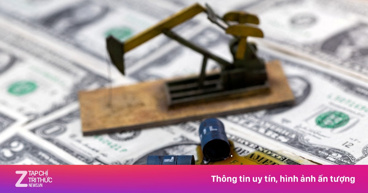 Giá dầu thô vẫn yếu sau cú rơi thẳng đứng