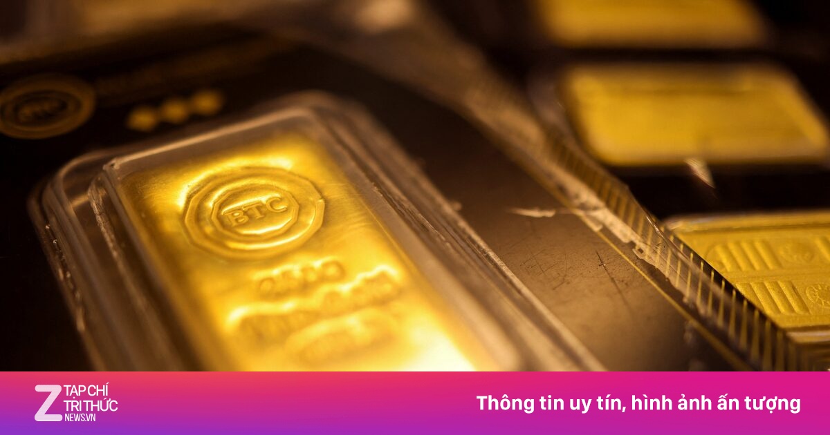 Giá vàng thế giới suy yếu, dầu thô WTI vượt 90 USD/thùng