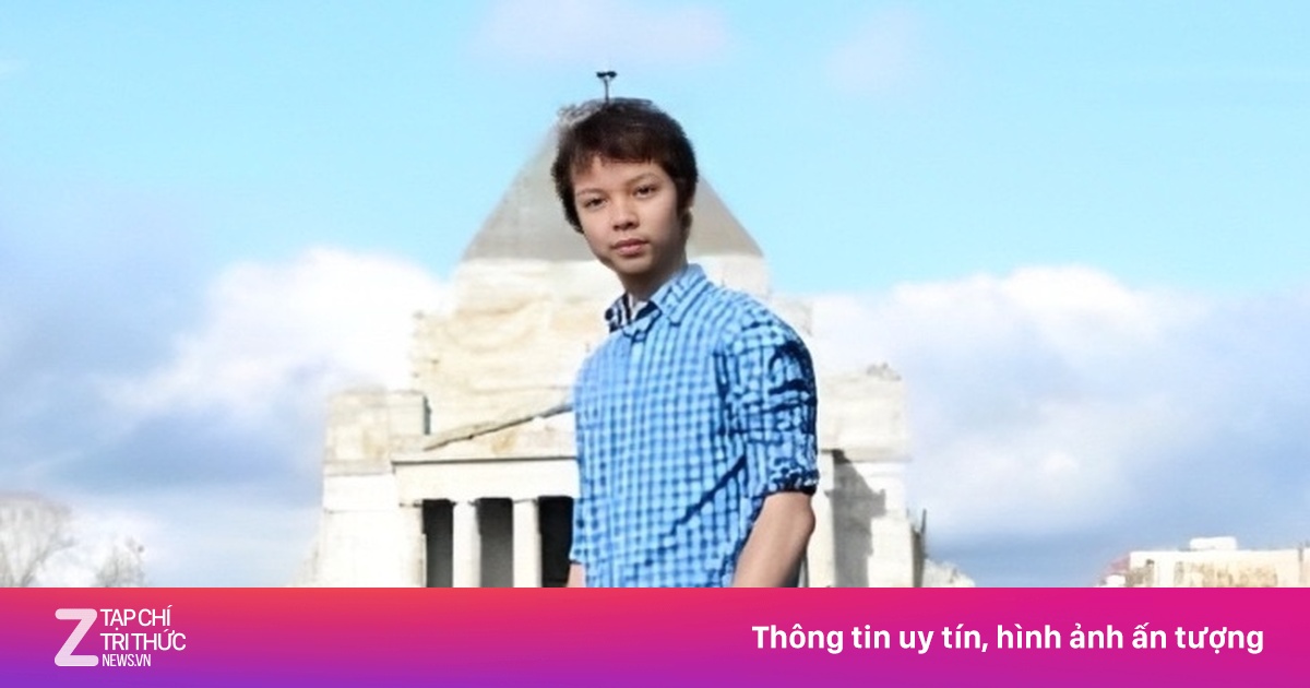 Du học sinh RMIT Australia khởi nghiệp thất bại, về TP.HCM làm shipper