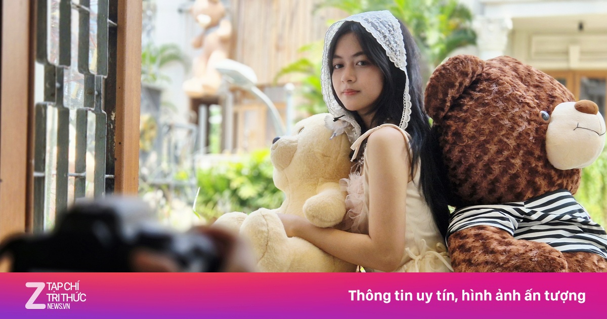 Quán cà phê TP.HCM chi gần nửa tỷ đồng treo 700 gấu bông kín tiệm