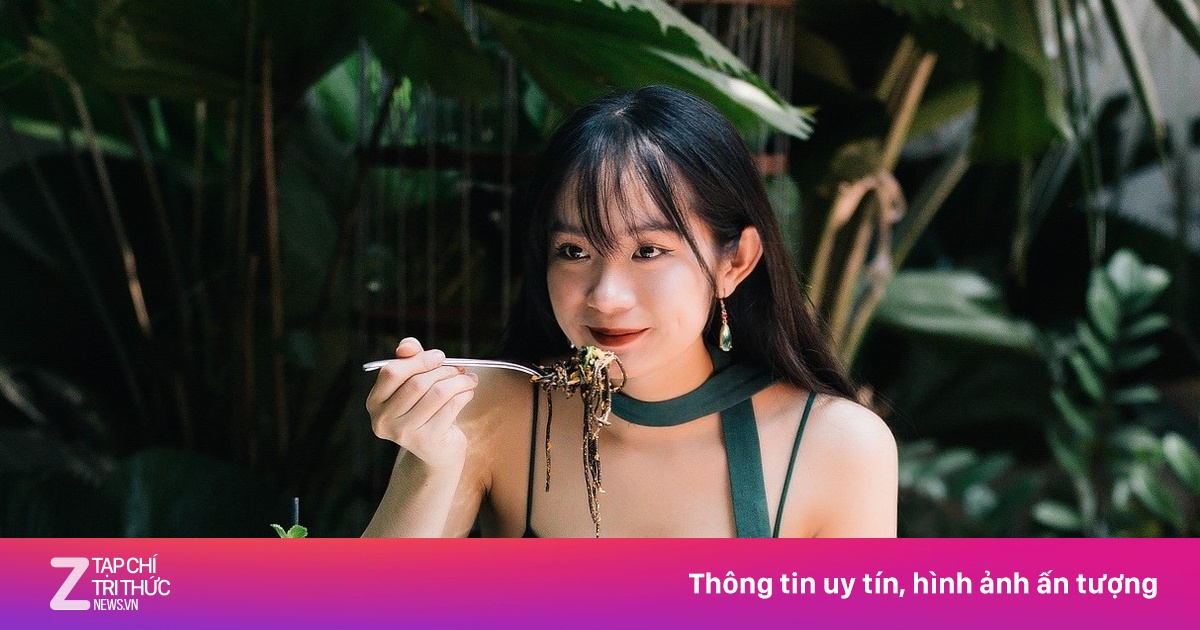 Quán cơm văn phòng bán 2 tiếng, gồng chi phí cả ngày ở khu Phú Mỹ Hưng