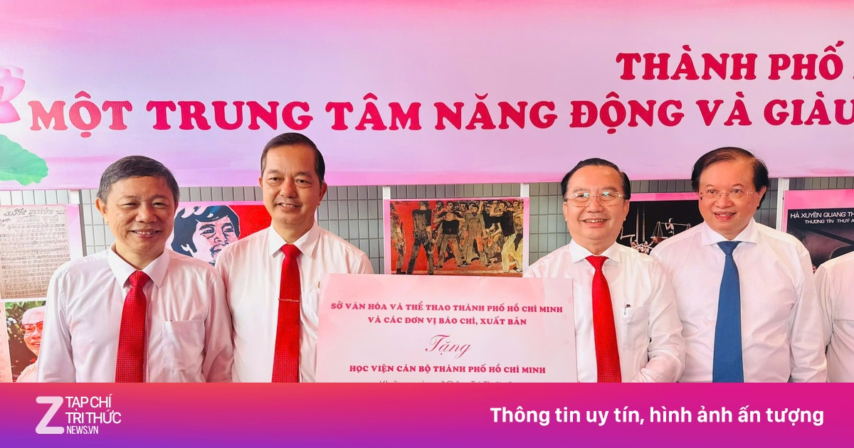 TP.HCM trao tặng 126.000 sách giấy, sách nói cho Học viện Cán bộ