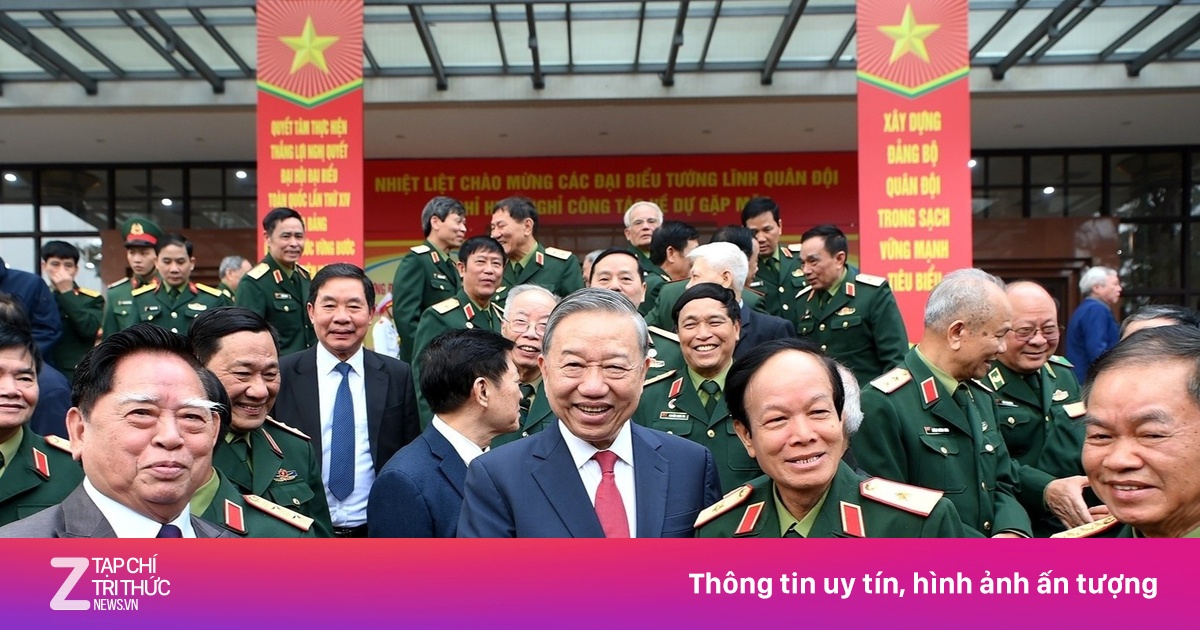 Tổng Bí thư Tô Lâm gặp mặt tướng lĩnh quân đội nghỉ hưu nhân dịp Xuân Bính Ngọ 2026