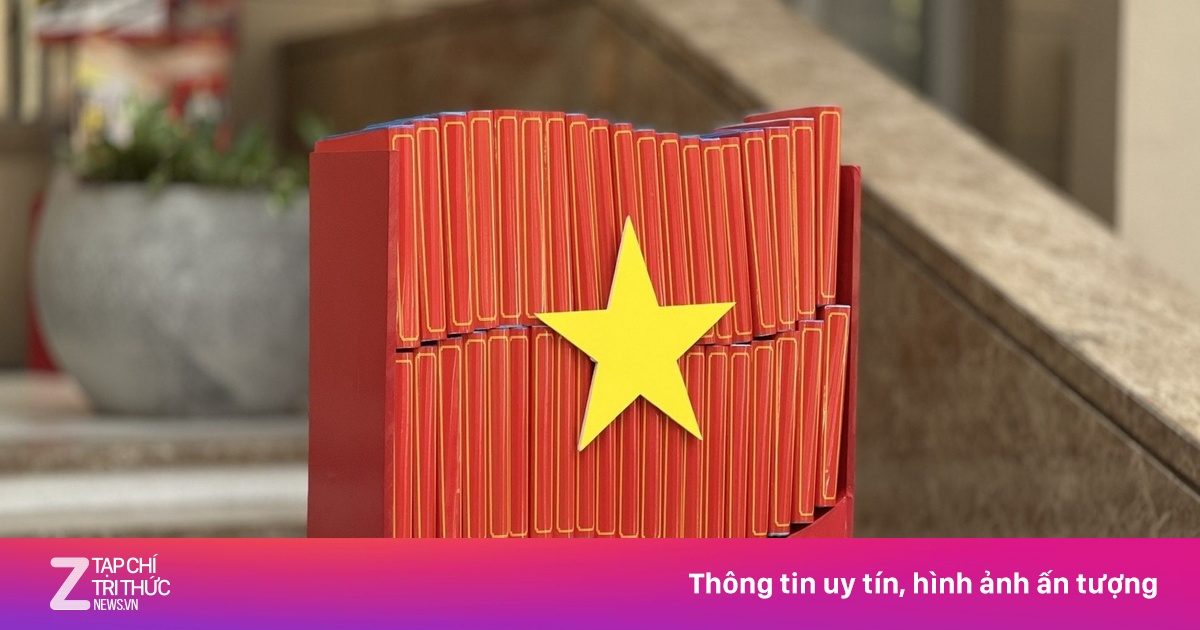 Trưng bày 300 tài liệu về Quốc hội Việt Nam qua thời kỳ đổi mới