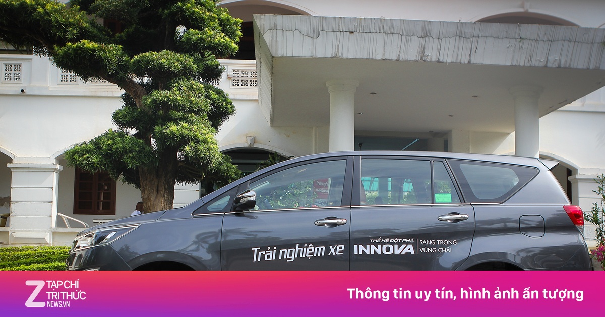 Ảnh thực tế Toyota Innova 2.0V 2016 giá gần 1 tỷ đồng - Ôtô - ZNEWS.VN