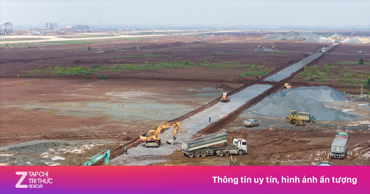 Cảnh tấp nập tại đường băng số 2 'đại công trường' sân bay Long Thành