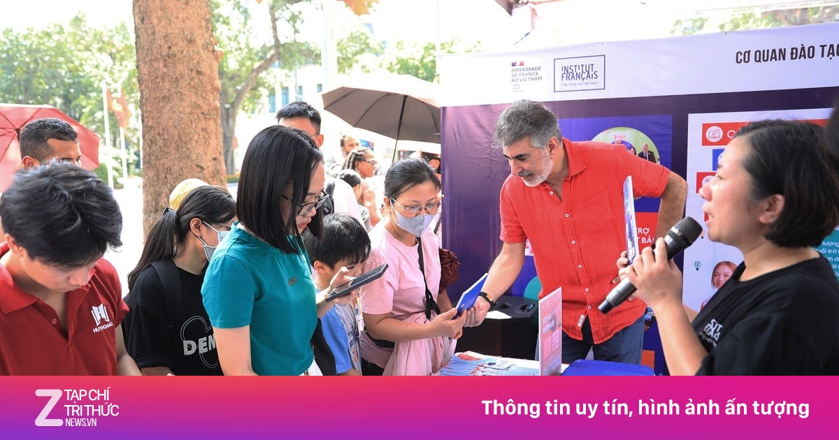 Hội sách 'Thăng Long - Hà Nội khát vọng vươn mình'