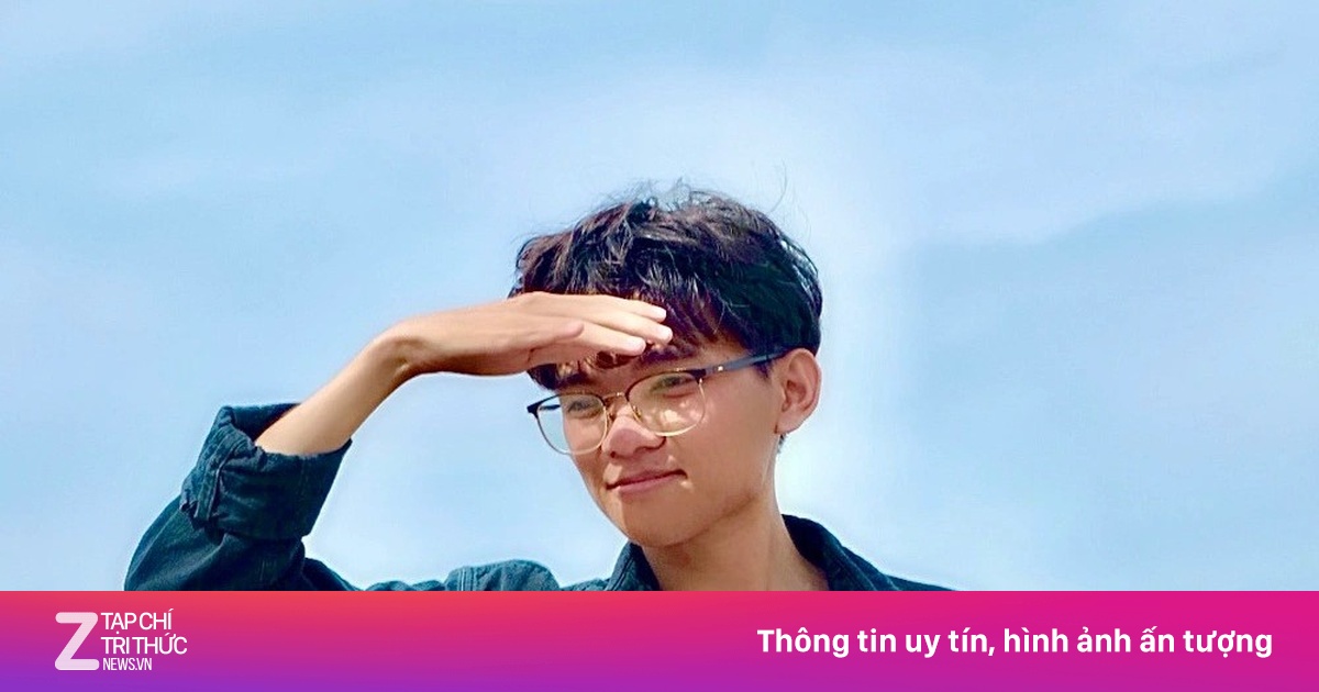 Cây bút trẻ thành tâm điểm làng văn