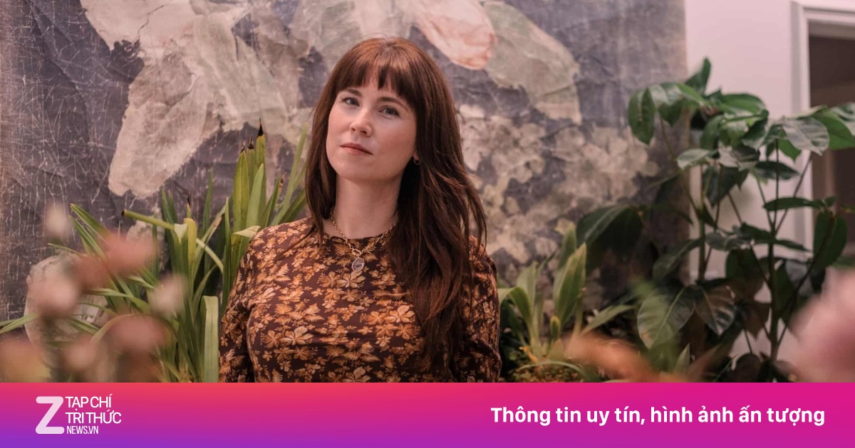 Góc khuất nghề bán hoa