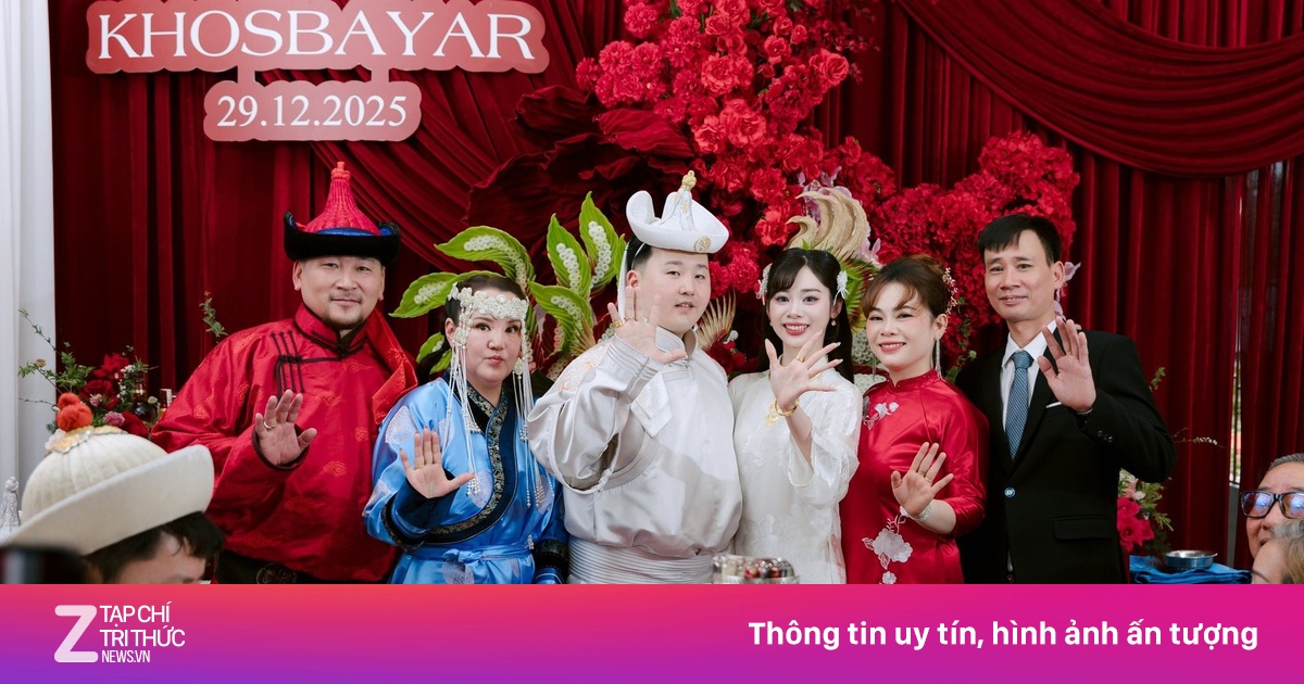 Tráp bánh lạ, sữa bò trong đám hỏi cô dâu Việt Nam và chú rể Mông Cổ