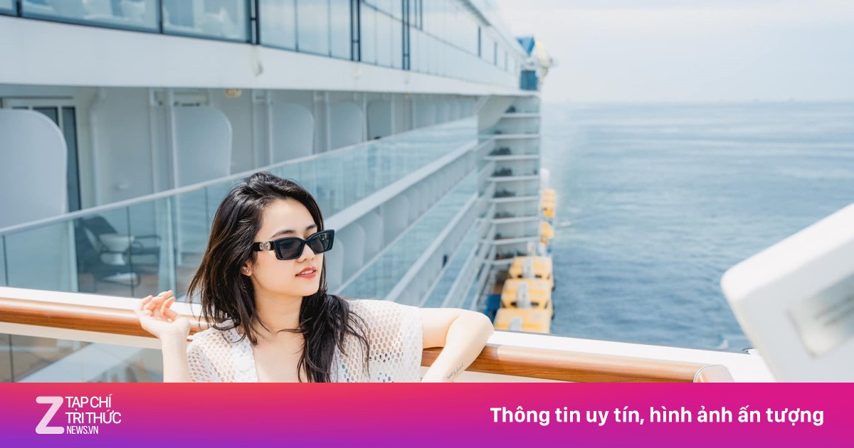 Khách Việt giảm nhiệt với du thuyền đón Tết, chờ mùa hoa anh đào nở rộ