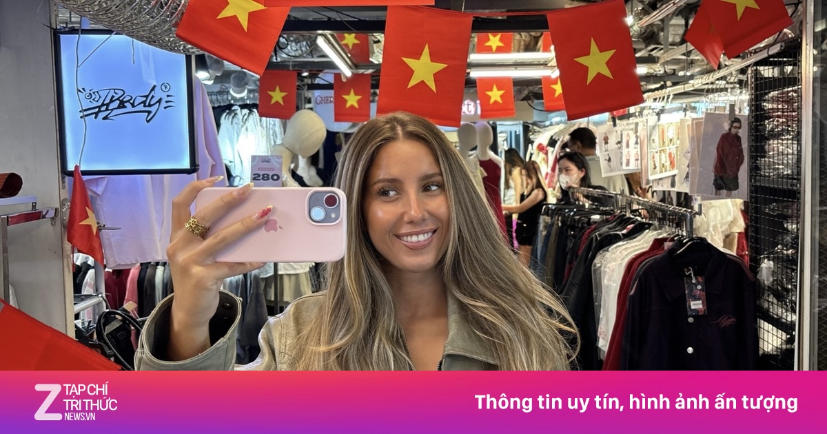 Cặp đôi khách Tây 'nổi như cồn' vì loạt ảnh check-in ở Việt Nam