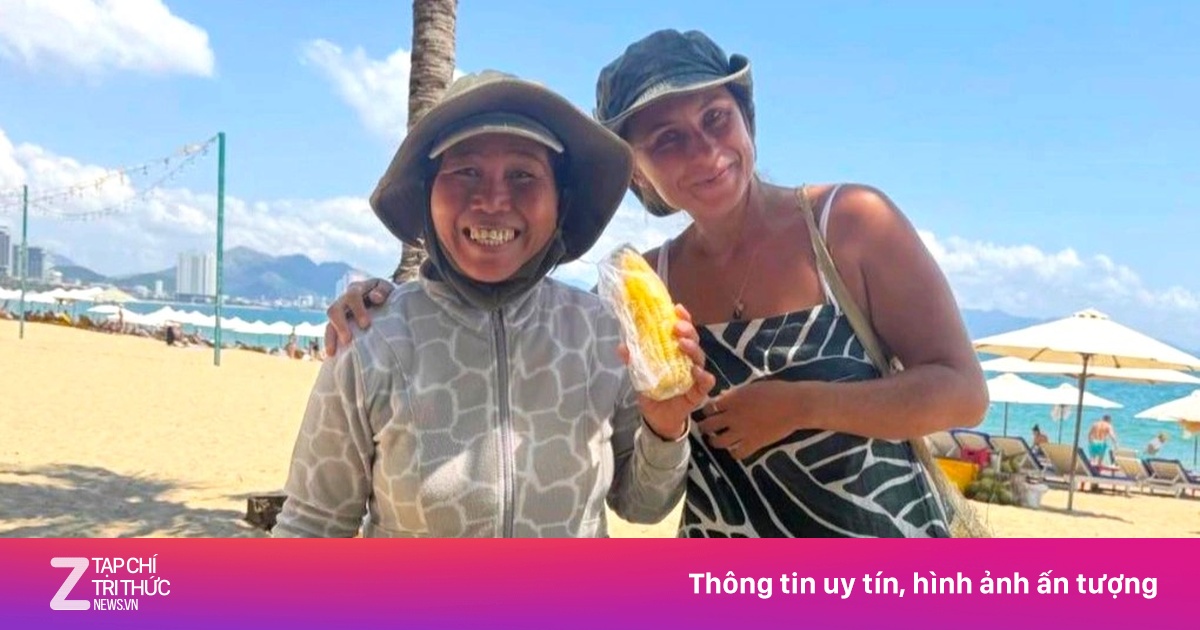 Cô bán ngô Nha Trang hát tiếng Nga điêu luyện gây sốt mạng xã hội