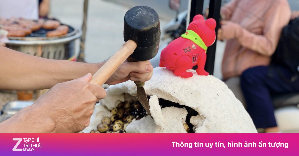 Trứng cút ủ muối thảo mộc hết 'hot' sau 1 tuần ở TP.HCM
