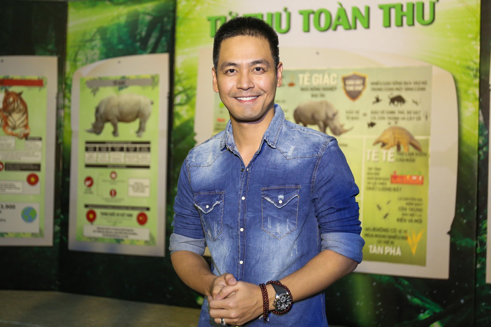 MC Phan Anh xin khan gia dung goi la anh hung anh 2