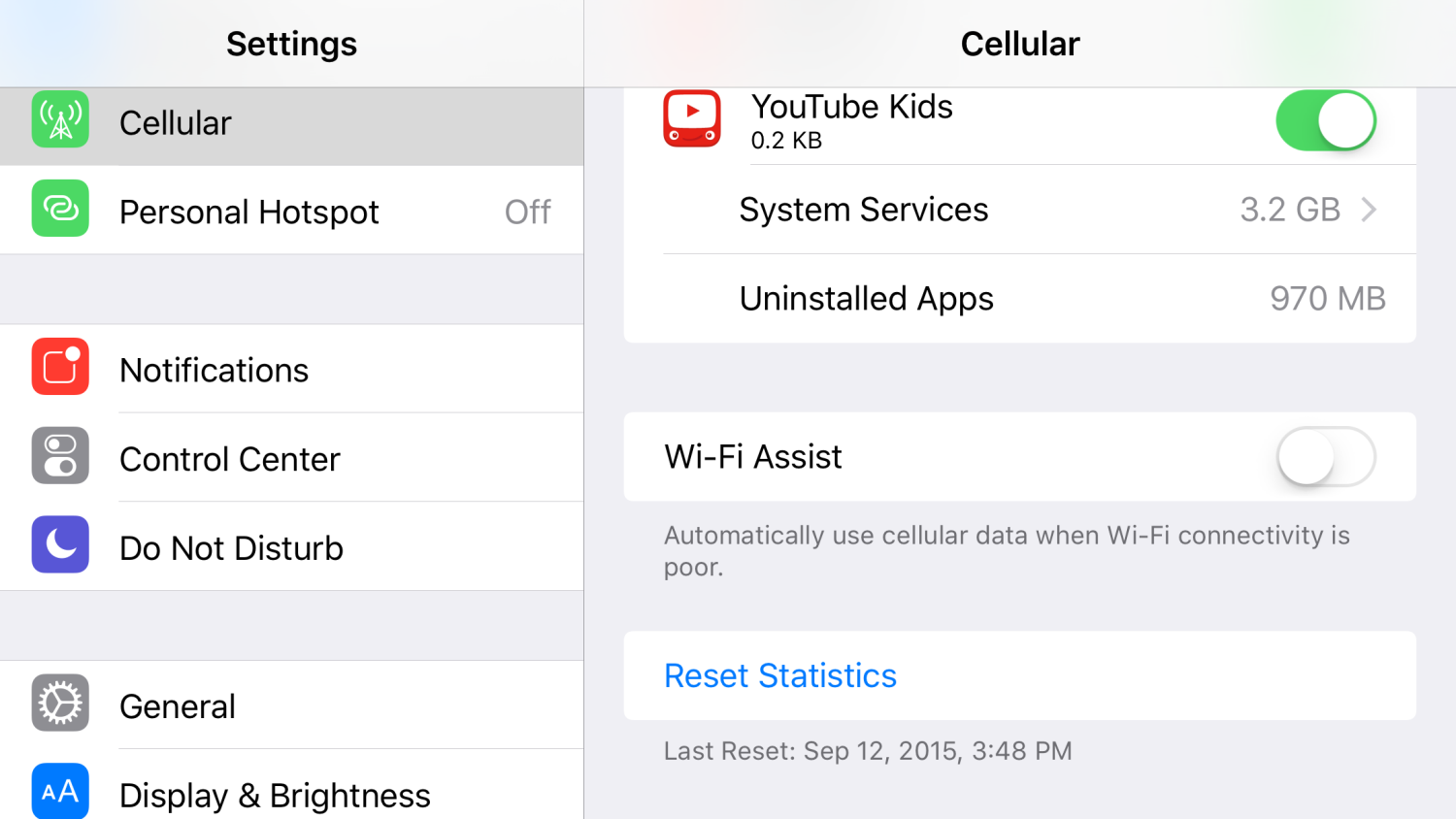 Wi-Fi Assist được Apple thiết kế sâu trong Cài đặt khiến người dùng khó có thể thao tác.