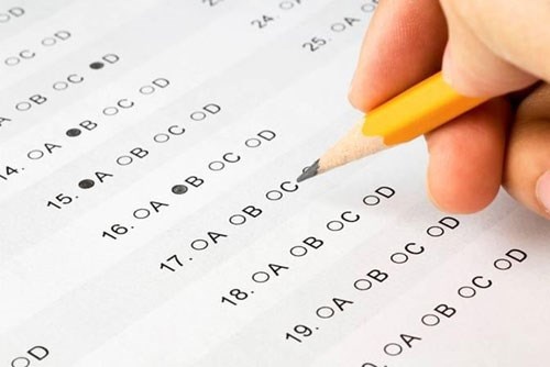 Thí sinh dự thi trắc nghiệm.