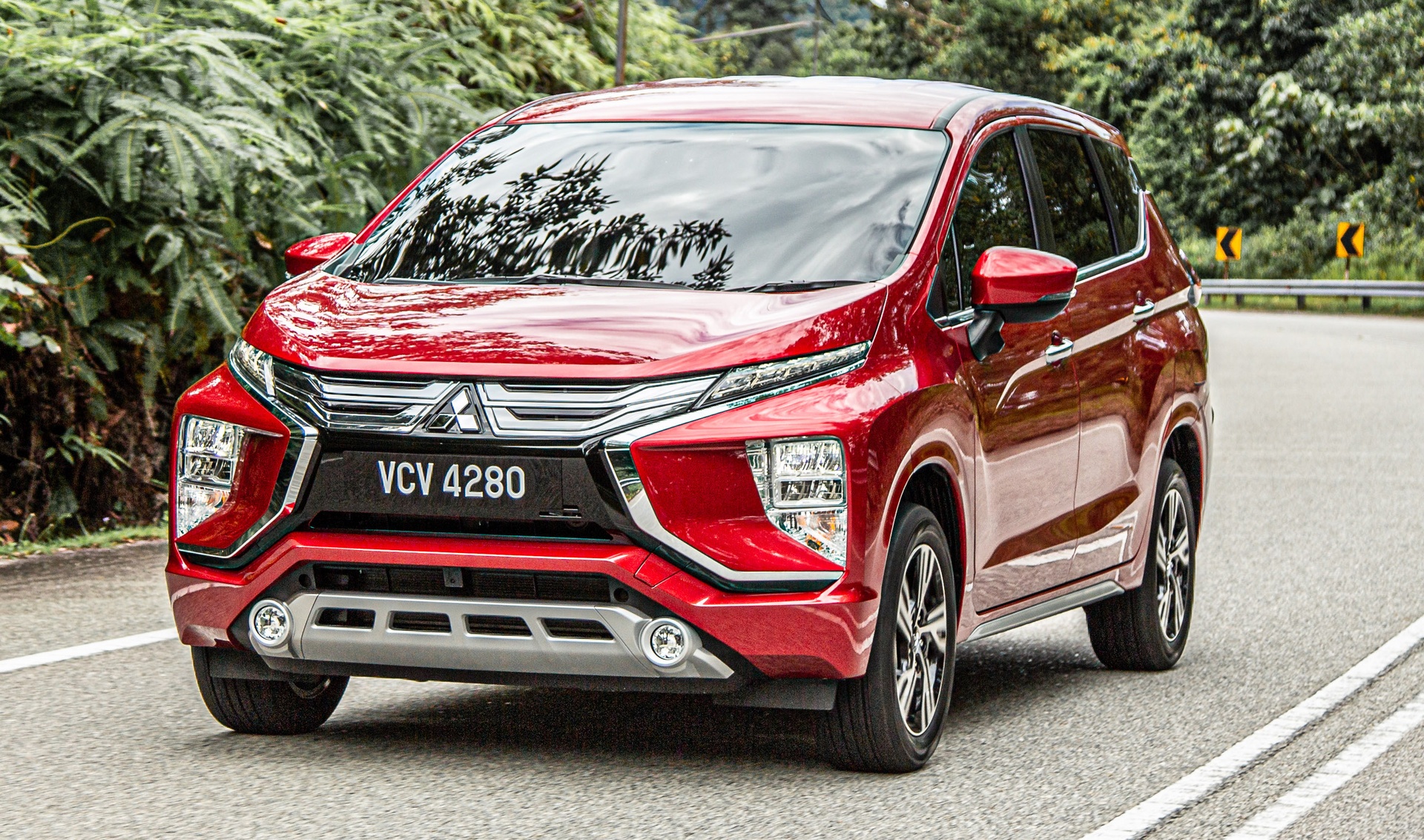 Mitsubishi Xpander Hybrid anh 1