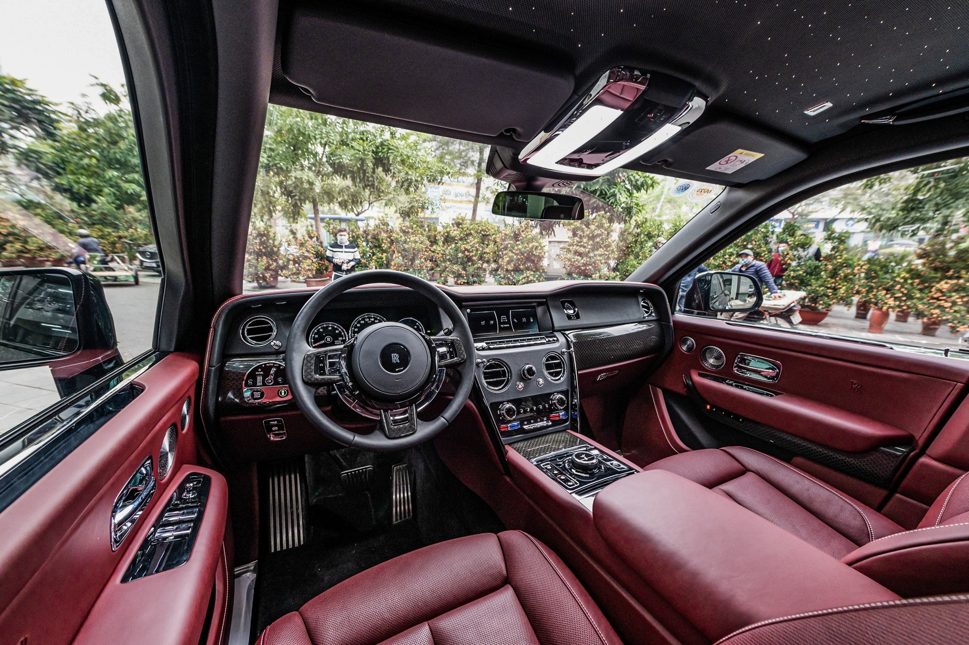 suv,  dat nhat the gioi,  top 10,  lamborghini,  ferrari,  maybach,  mercedes,  rolls-royce,  Cullinan,  Purosangue,  urus,  g63,  dbx,  dbx707,  aston martin anh 15