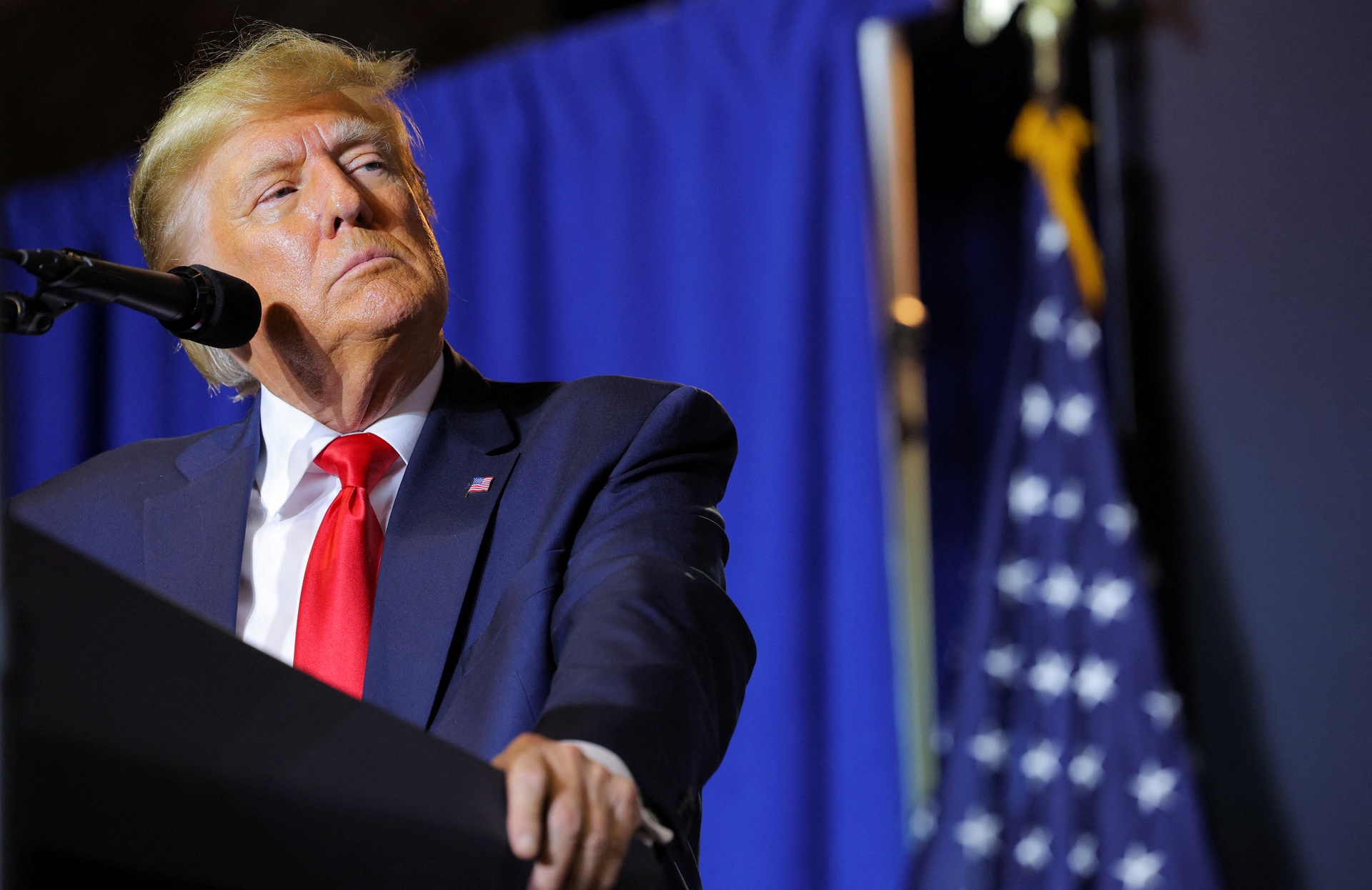 phan quyet voi ong Trump anh 1