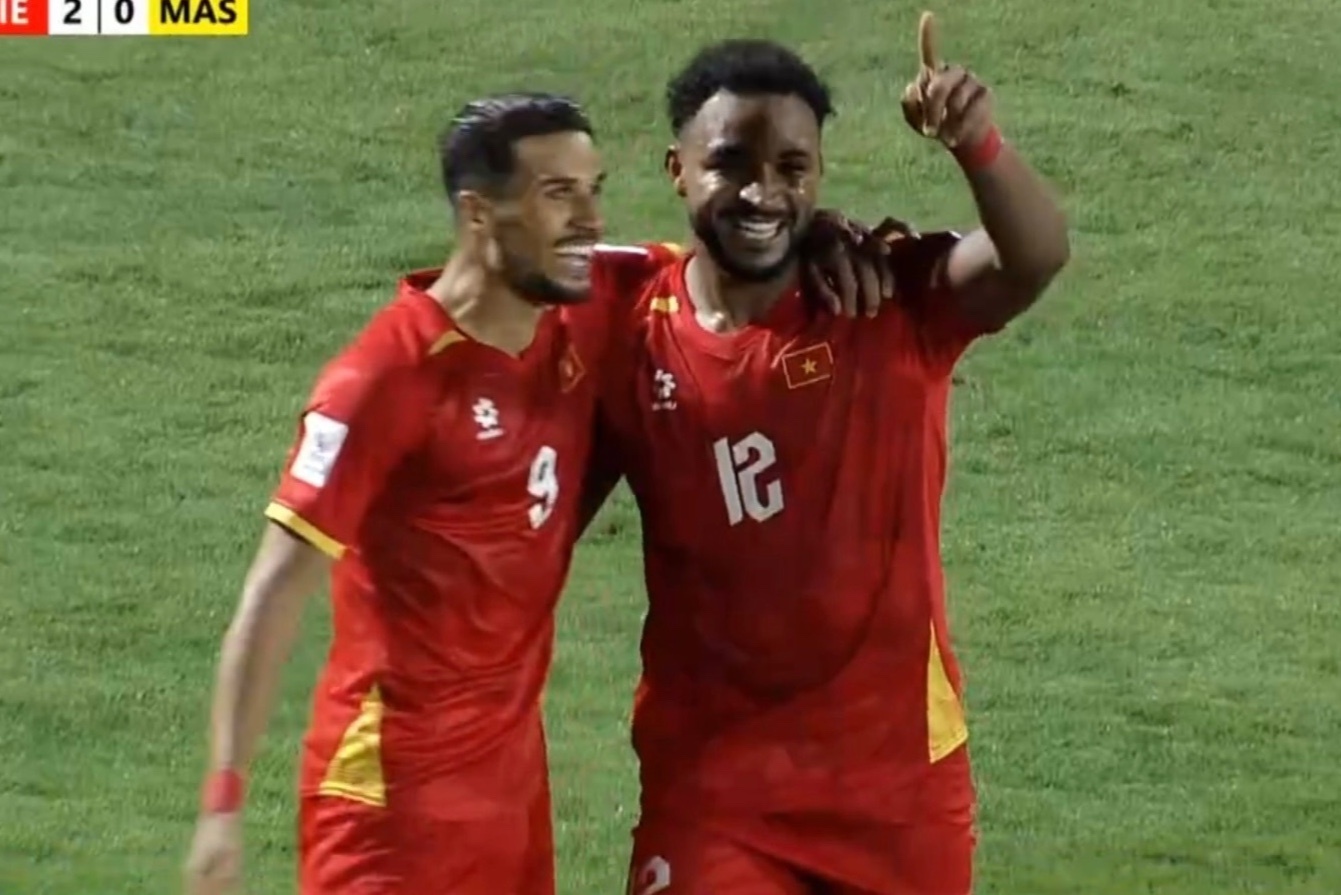 ĐT Việt Nam đ&ograve;i nợ th&agrave;nh c&ocirc;ng trước Malaysia, Xu&acirc;n Son n&oacute;i g&igrave; về đối t&aacute;c ăn &yacute; Đỗ Ho&agrave;ng H&ecirc;n?