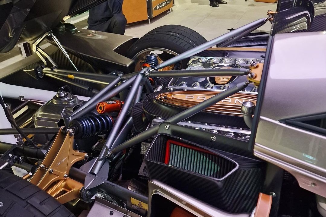 sieu xe,  xe dien,  ev,  sieu xe dien,  pagani,  koenigsegg,  porsche,  mission x,  bentley,  lamborghini anh 2