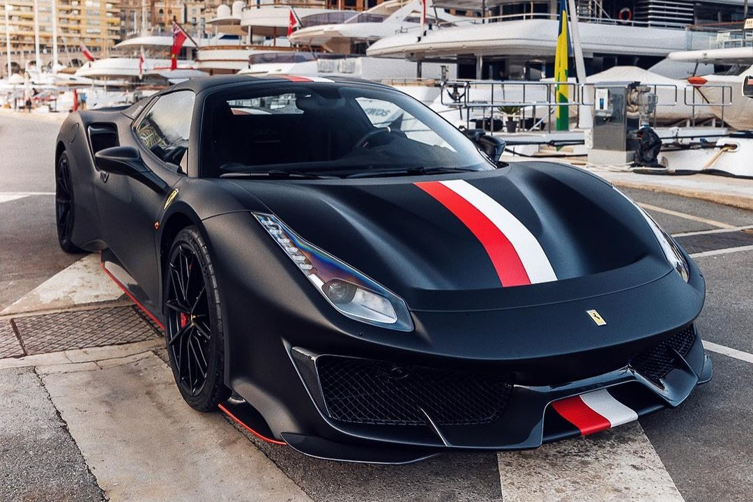 Charles Leclerc sở hữu siêu xe Ferrari Daytona SP3 hơn 2,3 triệu USD