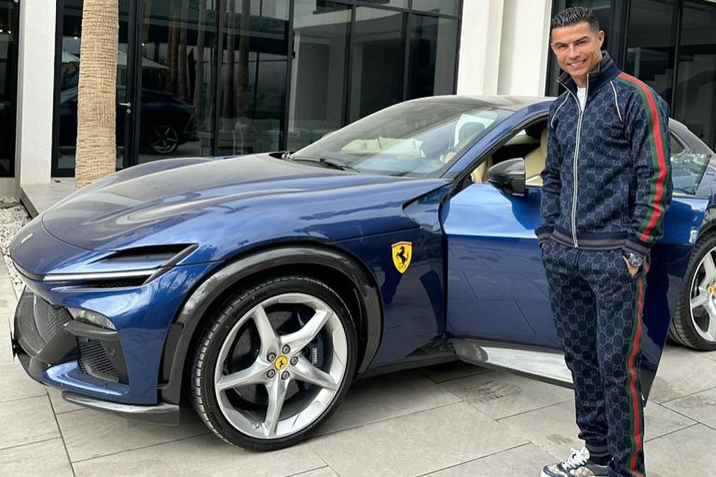 ronaldo,  sieu xe,  cr7,  ferrari,  Purosangue, suv,  bugatti,  lamborghini anh 1