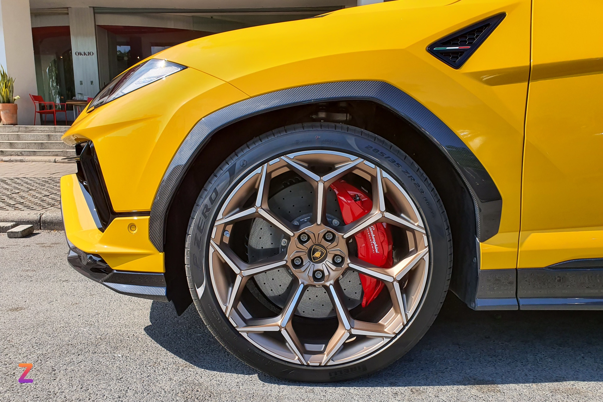 Siêu SUV Lamborghini Urus Performante mang biển số 'thần tài'