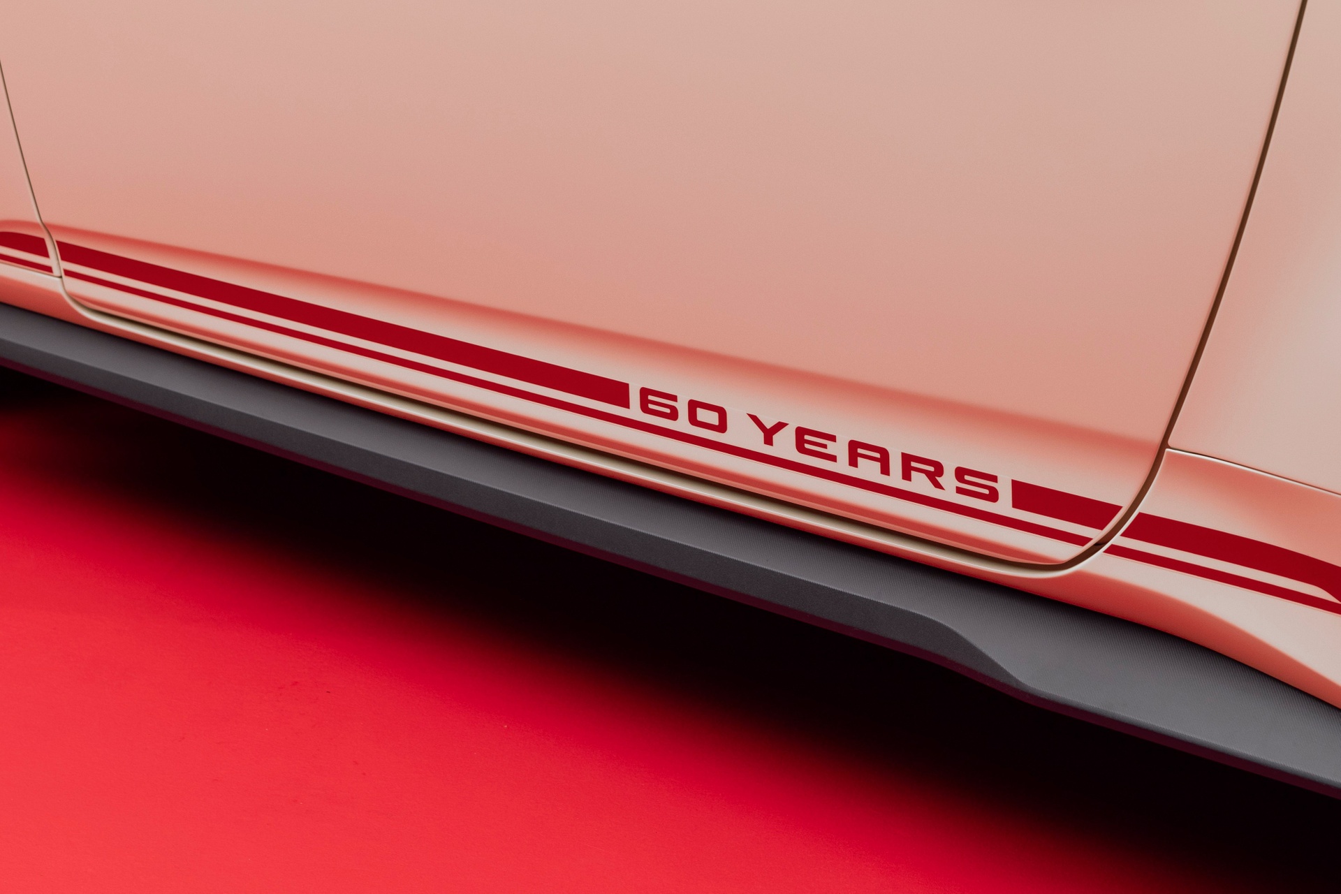 Chi tiết Ford Mustang GT bản kỷ niệm 60 năm